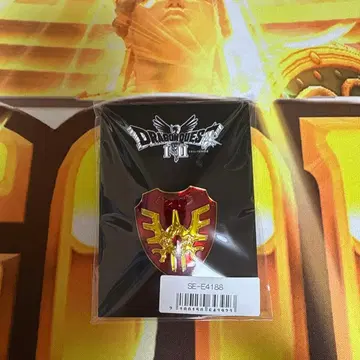 [ 미개봉 새상품 ] 드래곤 퀘스트 1&2 예약 특전 로토의 방패 핀즈