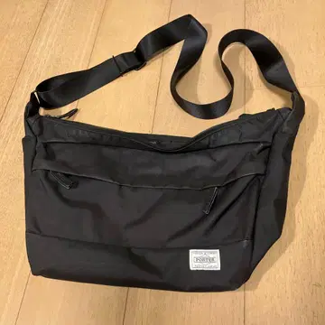 포타걸 무스 숄더 블랙