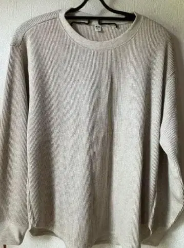 베이지 리브 긴팔 스웨터