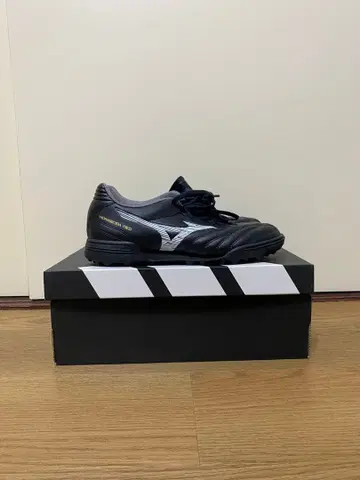 미즈노 모렐리아 네오 블랙 신발