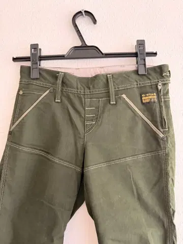 G-STAR 슬림핏 올리브 그린 청바지
