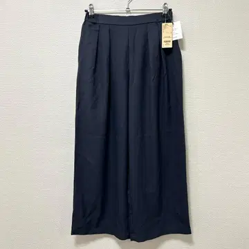 studio CLIP [주름이 잘 가지 않는] 스트레이트 턱 팬츠