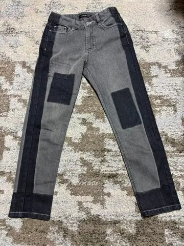 nuovo 그레이 패치워크 데님 팬츠