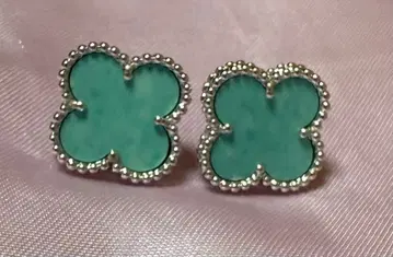 터콰이즈 클로버형 귀걸이