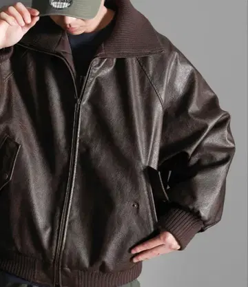 [ Java 콜라보 ] 리브 터틀넥 가죽 자켓