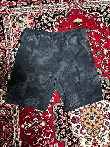 [ 초레어 ] 블랙 카모 패턴 숏팬츠 used