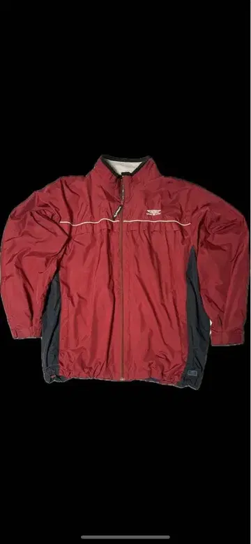 00s 세밀한 다이아 택 UMBRO 나일론 자켓 크림슨