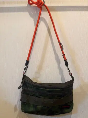 BRIEFING ROOT CO. 요세미티 사코슈