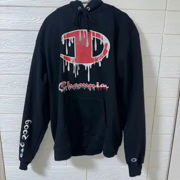 Champion 드롭 디자인 후드티