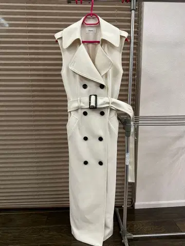 SNIDEL 화이트 슬리브리스 원피스