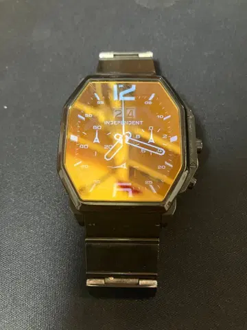 INDEPENDENT 팔각형 아날로그 손목시계