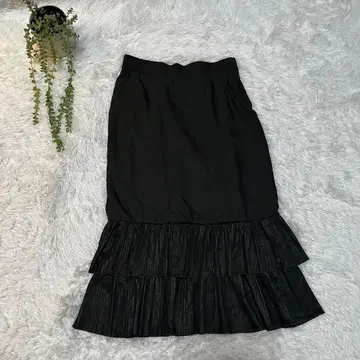 [ a.v.v Charm ] 타이트 플리츠 프릴 스커트 고급