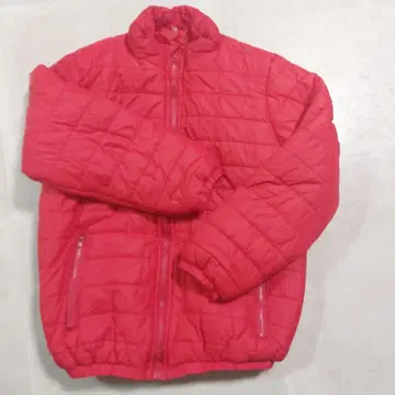 빨간색 퀼팅 자켓
