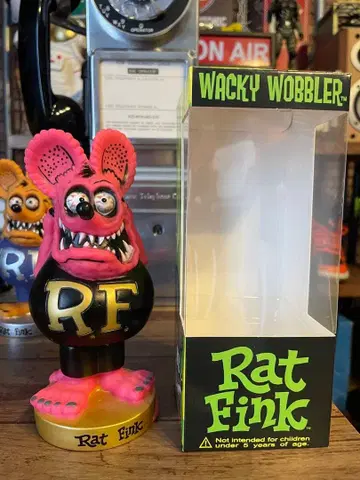 Rat Fink Wacky Wobbler 피규어