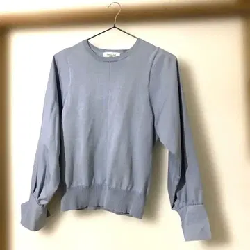 OPAQUE.CLIP 라이트 블루 긴팔 상의