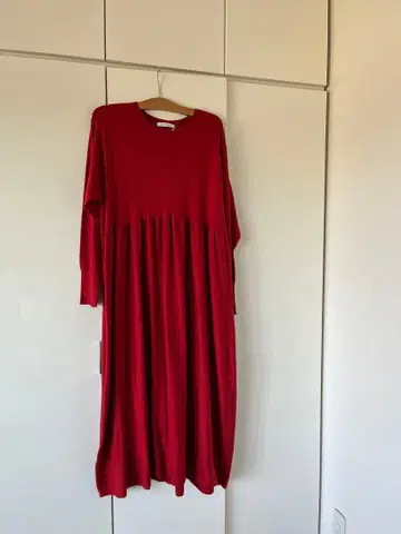 빨간색 니트 롱 원피스