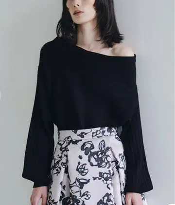 프레이 아이디 랜덤 리브 오프숄더 풀오버 블랙