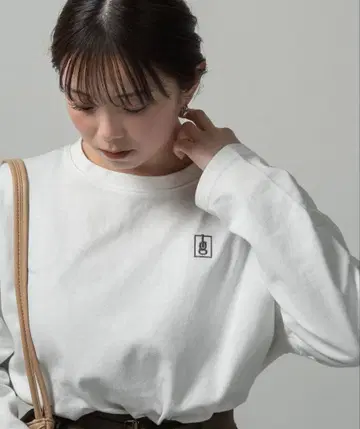 lawgy 오리지널 로고 뉘앙스 롱 슬리브 티