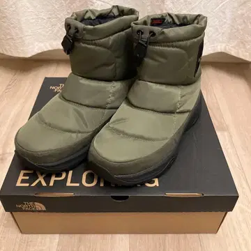 THE NORTH FACE 눕시 부티 워터프루프 로고 숏