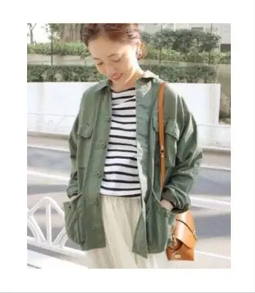 올리브 그린 밀리터리 자켓