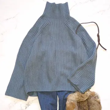 미카레미카레 리브 터틀넥 니트 루즈핏 풀오버 워셔블