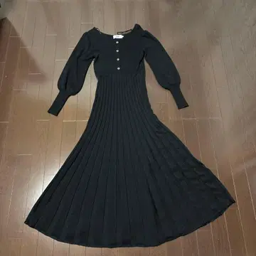 AZULBYMOUSSY 블랙 플리츠 니트 원피스 긴팔