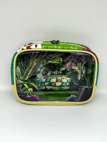 지브리 파크 한정판 벼룩시장 아리에티 클리어 파우치 새상품