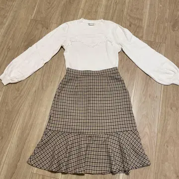 가을/겨울 상의와 스커트 셋업