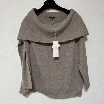 23구 오프숄더 스웨터 베이지 46