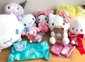 산리오 캐릭터 봉제 인형 세트