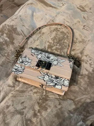 FURLA 플라워 프린트 핑크 숄더백