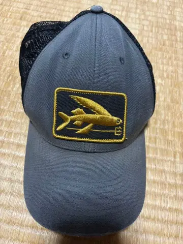 파타고니아 트래커캡 물고기 로고 그레이