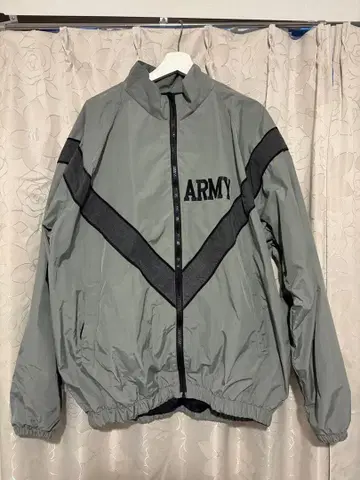 US ARMY IPFU 나일론 트레이닝 자켓