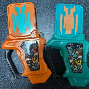 가샤트 마이티 브라더스 더블 X