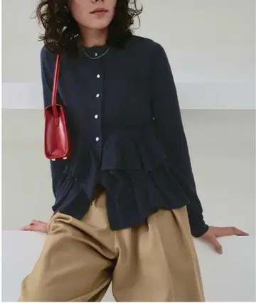 [택 포함 새상품] titivate 프릴 헴 니트 가디건 네이비 L