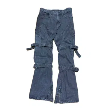 스트랩 포함 다크 블루 플레어 팬츠