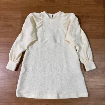 Ray BEAMS 아이보리 퍼프 슬리브 드레스