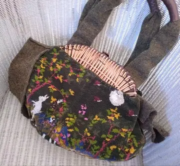 ebagos 에바고스 셔닐 직조 홍등 핸드백 새상품급