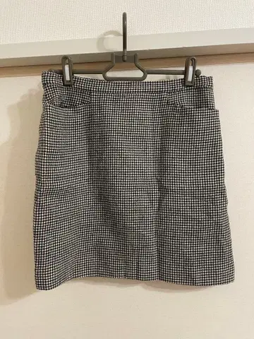 aguis d. 하운드투스 패턴 타이트 스커트 40
