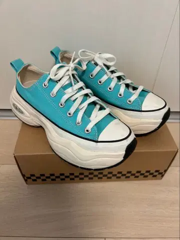 컨버스 통굽 스니커즈 25cm