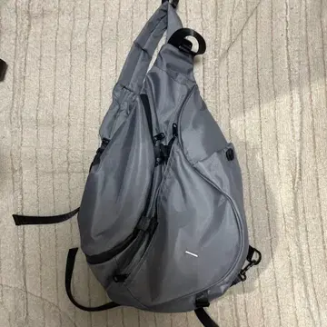 그레이 슬링백 조절 가능