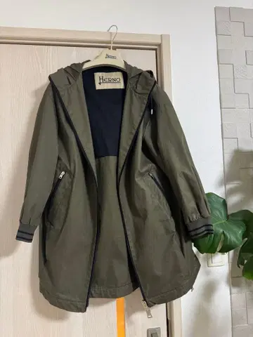 HERNO 모즈 코트 카키 38