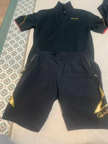 Gamakatsu 낚시 수트 (상하의 세트) 블랙/골드