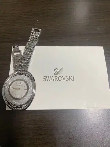 [ 공식 매장 구매 ] Swarovski 실버 손목시계