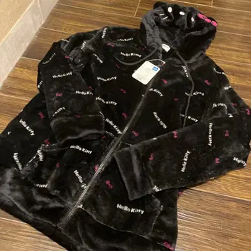 헬로키티 플리스 후드티 블랙