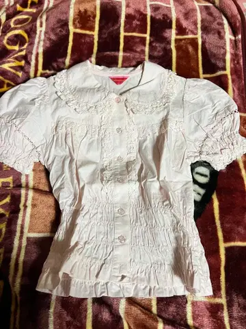 [ 새상품급 ] 레어 BABY 허리 셔링 반팔 셔츠