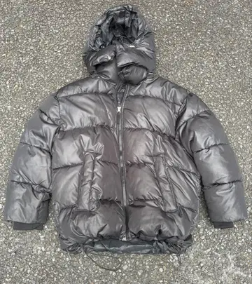 H&M 블랙 다운 자켓 두꺼운 원단 후드 탈부착 가능