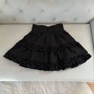 pium 프릴 미니 플레어 스커트 블랙