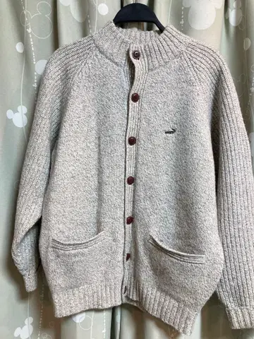 크로커다일 그레이 니트 가디건 버튼 포함 M