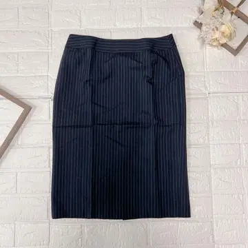 UNITED ARROWS 유나이티드 애로우즈 타이트 스커트 네이비 36